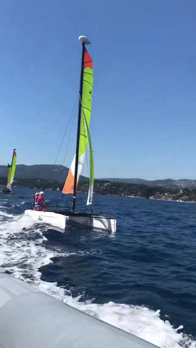 C'est le deuxième jour de stage et ça surf ! 🤙😍